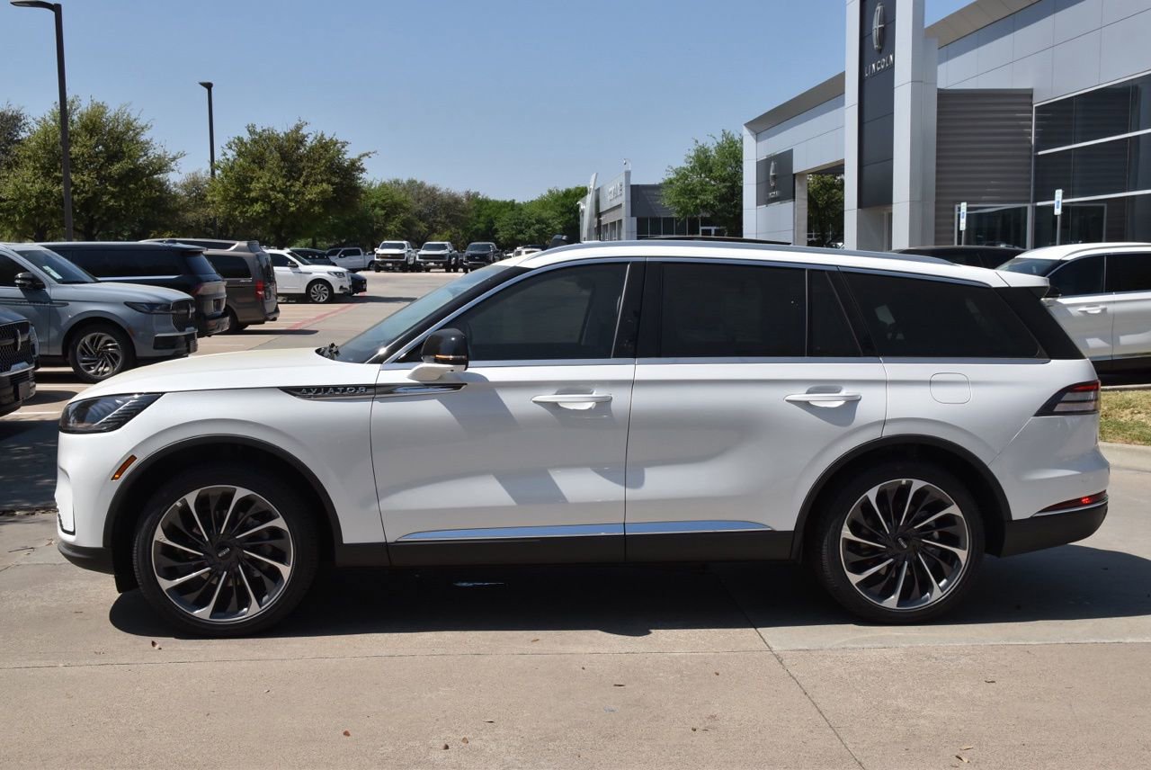 New 2026 Lincoln Aviator Reserve image 11