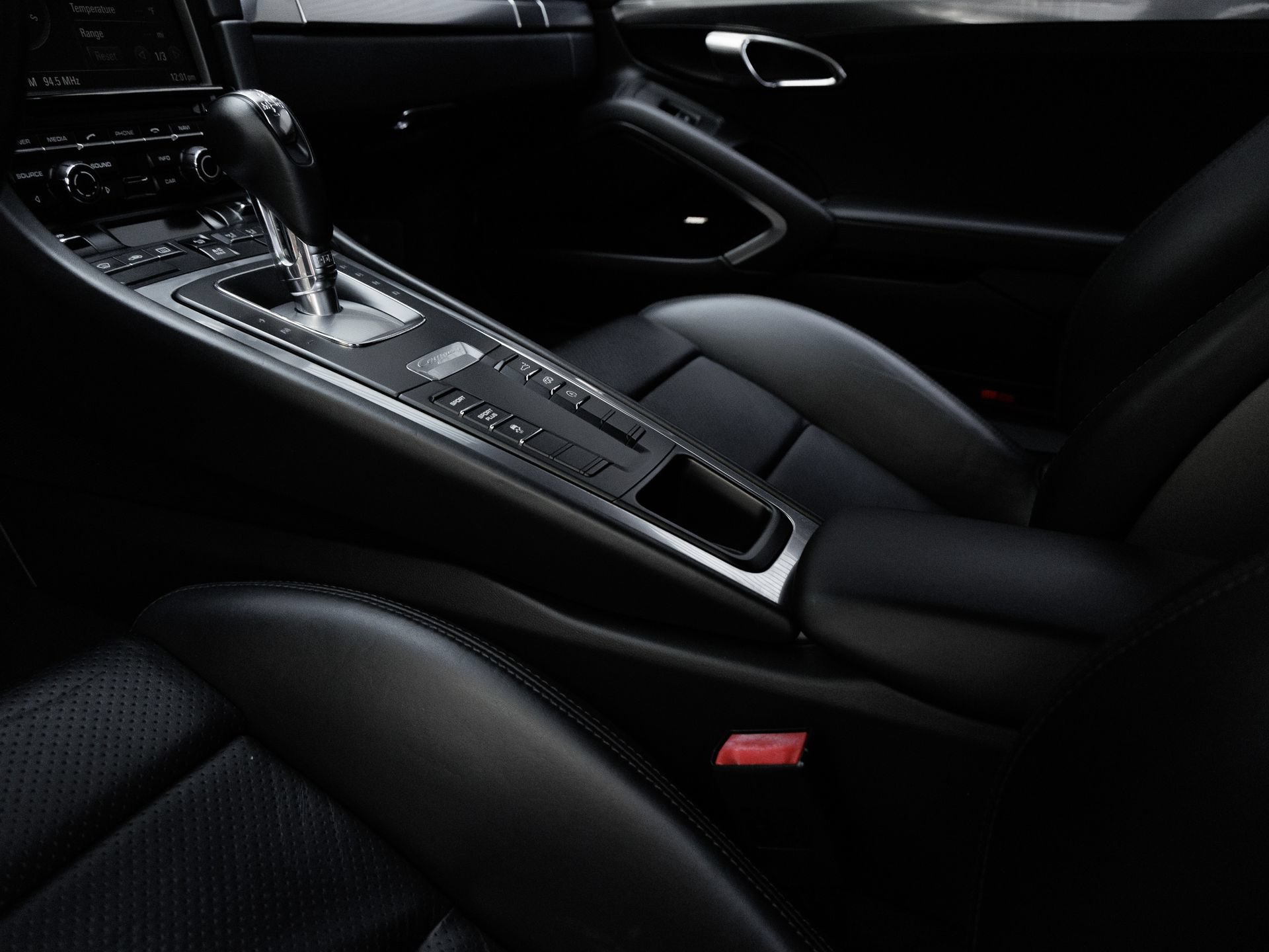 Certified 2015 Porsche Cayman GTS RWD image 24