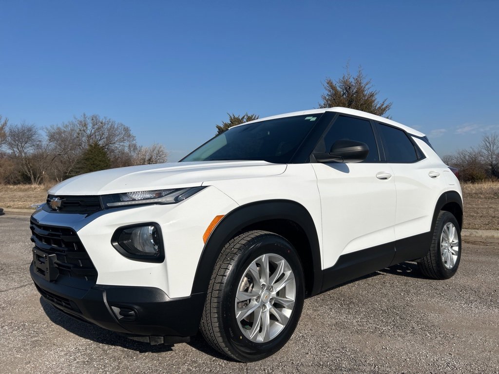 Used 2022 Chevrolet TrailBlazer LS image 1