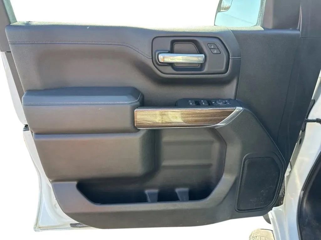 Used 2021 Chevrolet Silverado 1500 LT w/ True North Edition Plus AWD/4WD image 12