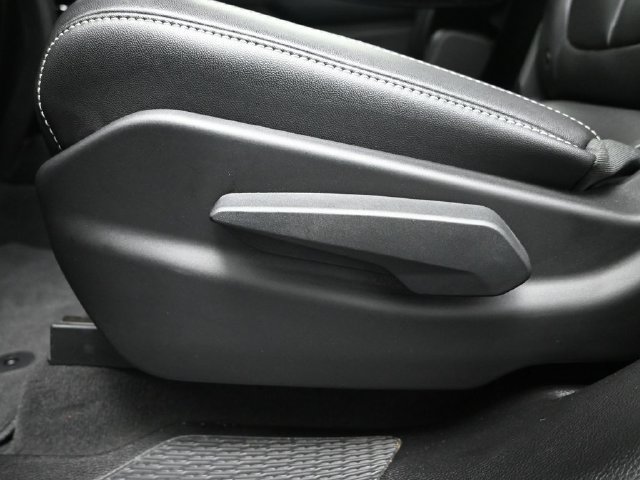 New 2024 Jeep Grand Cherokee L Limited RWD image 11
