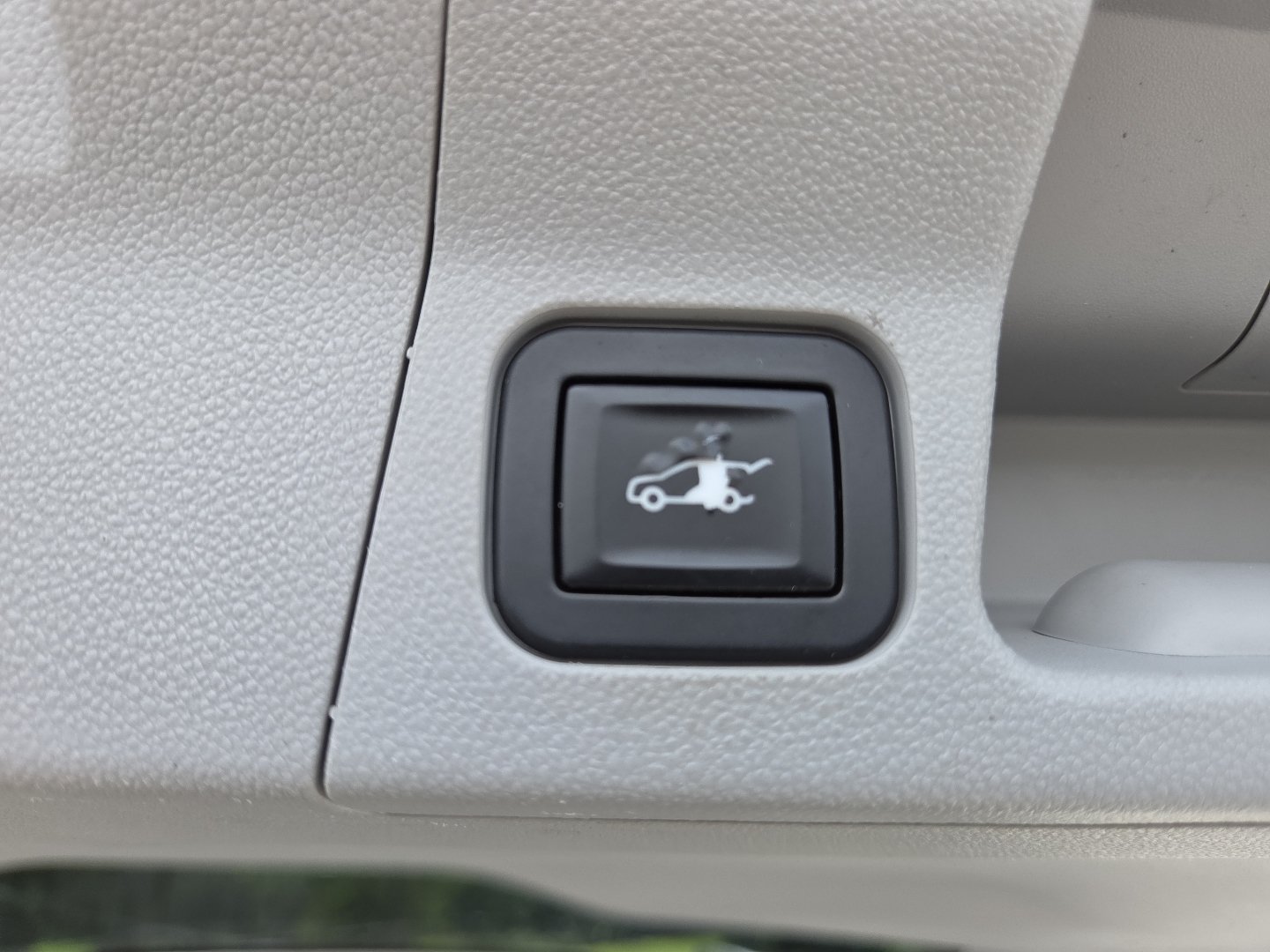 Used 2017 GMC Acadia SLT FWD image 21