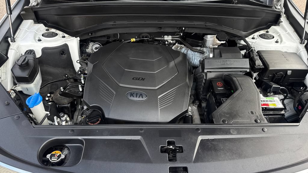 Used 2020 Kia Telluride LX AWD/4WD image 14