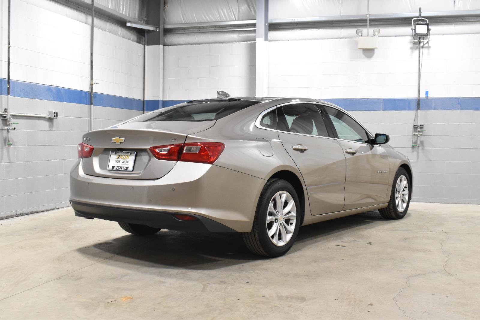 Used 2023 Chevrolet Malibu LT w/ Driver Confidence Package FWD image 28
