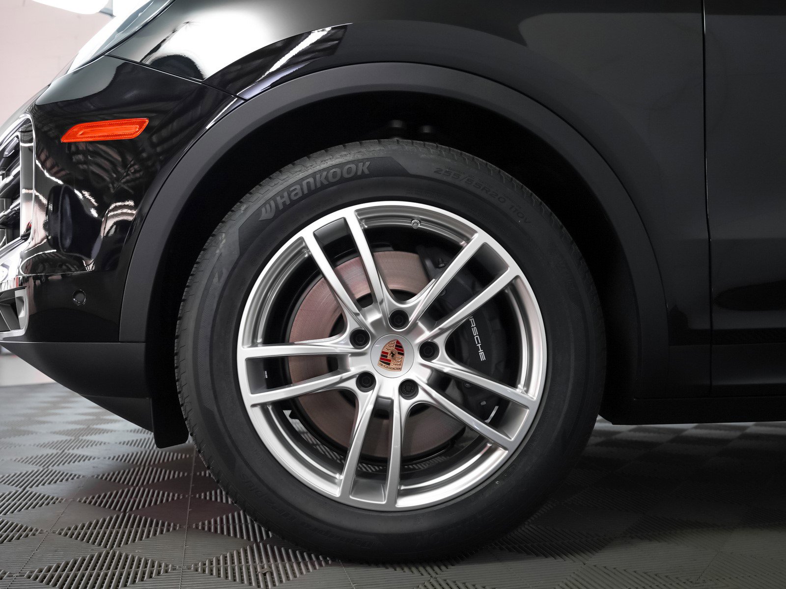 New 2026 Porsche Cayenne image 14