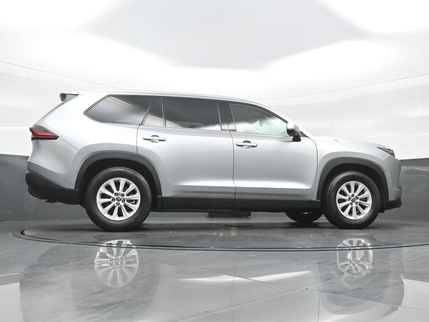 Used 2025 Toyota Grand Highlander FWD image 36