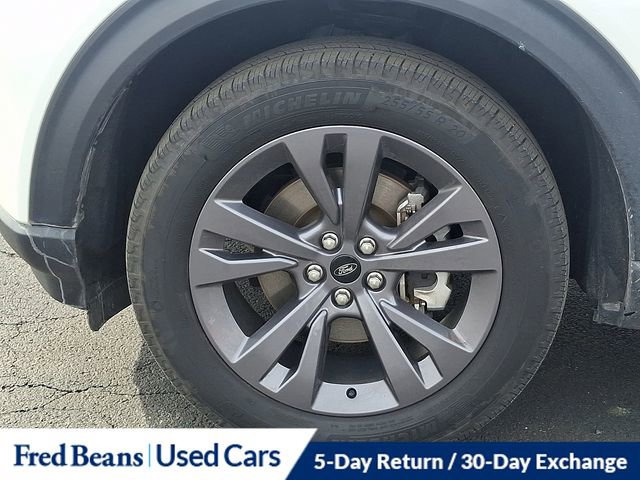 Used 2023 Ford Explorer XLT w/ Equipment Group 202A AWD/4WD image 28