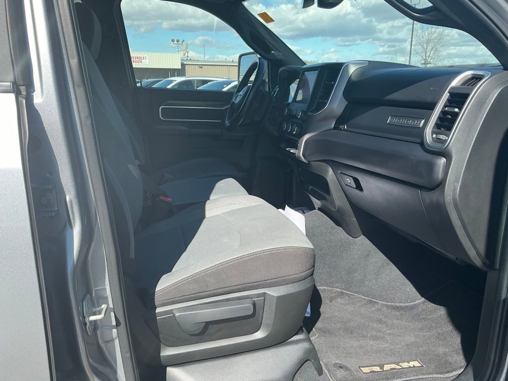 Used 2024 RAM 3500 Big Horn image 32