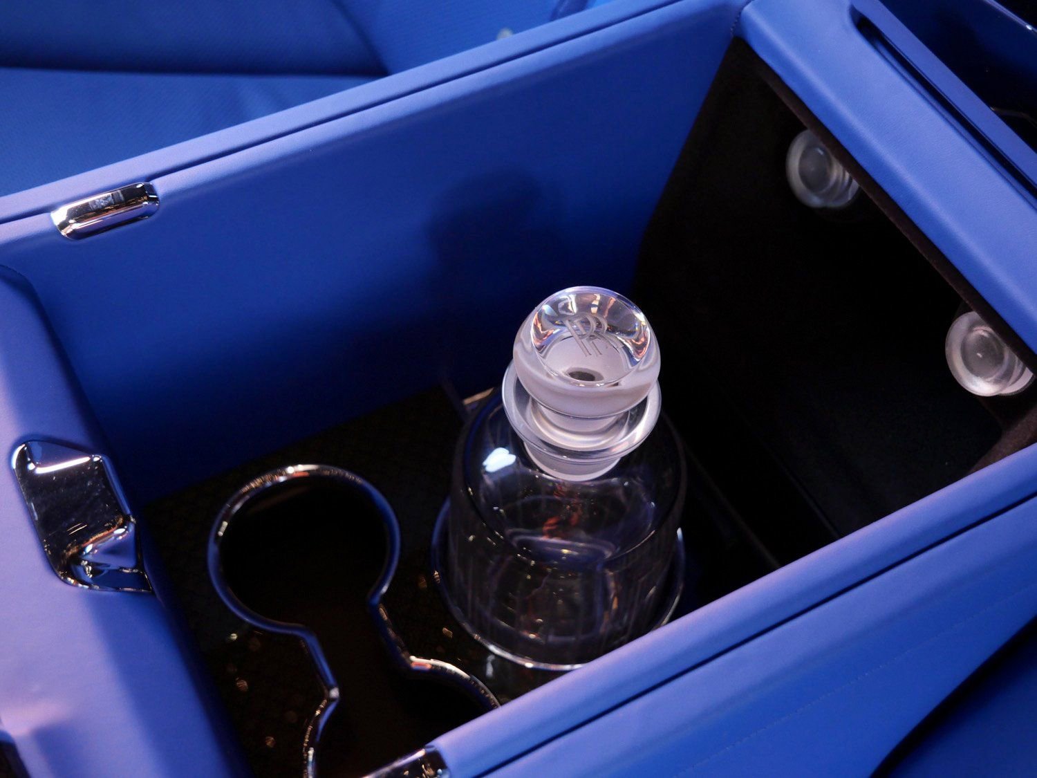 Used 2023 Rolls-Royce Ghost Black Badge w/ Black Badge Ghost Package image 21