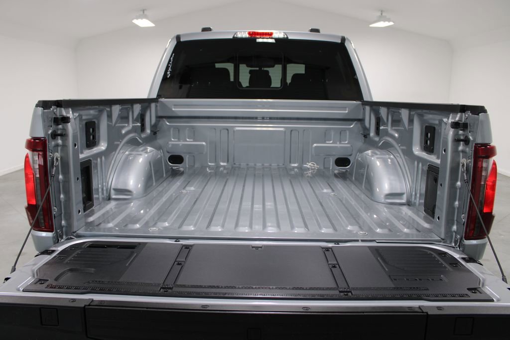 New 2026 Ford F150 XLT w/ Equipment Group 302A MID AWD/4WD image 17