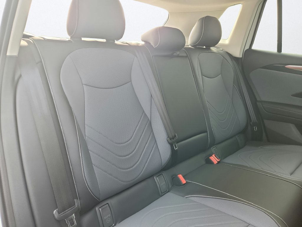 Certified 2026 Volkswagen Tiguan SE AWD/4WD image 26