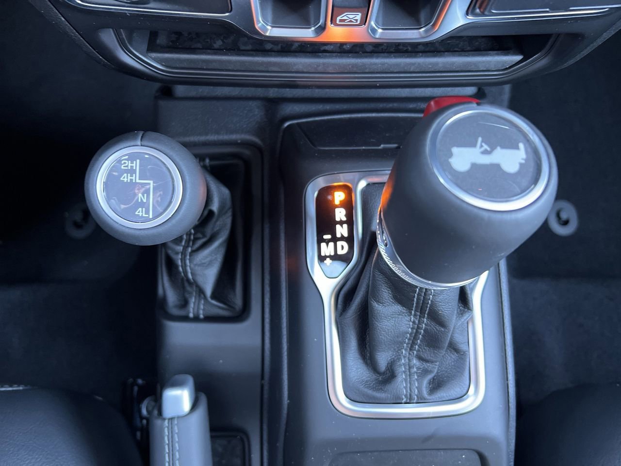 New 2026 Jeep Wrangler Unlimited Sahara AWD/4WD image 8