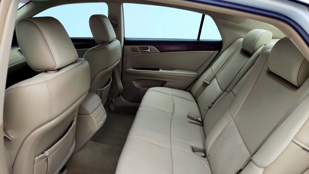 Used 2012 Toyota Avalon Limited FWD image 21