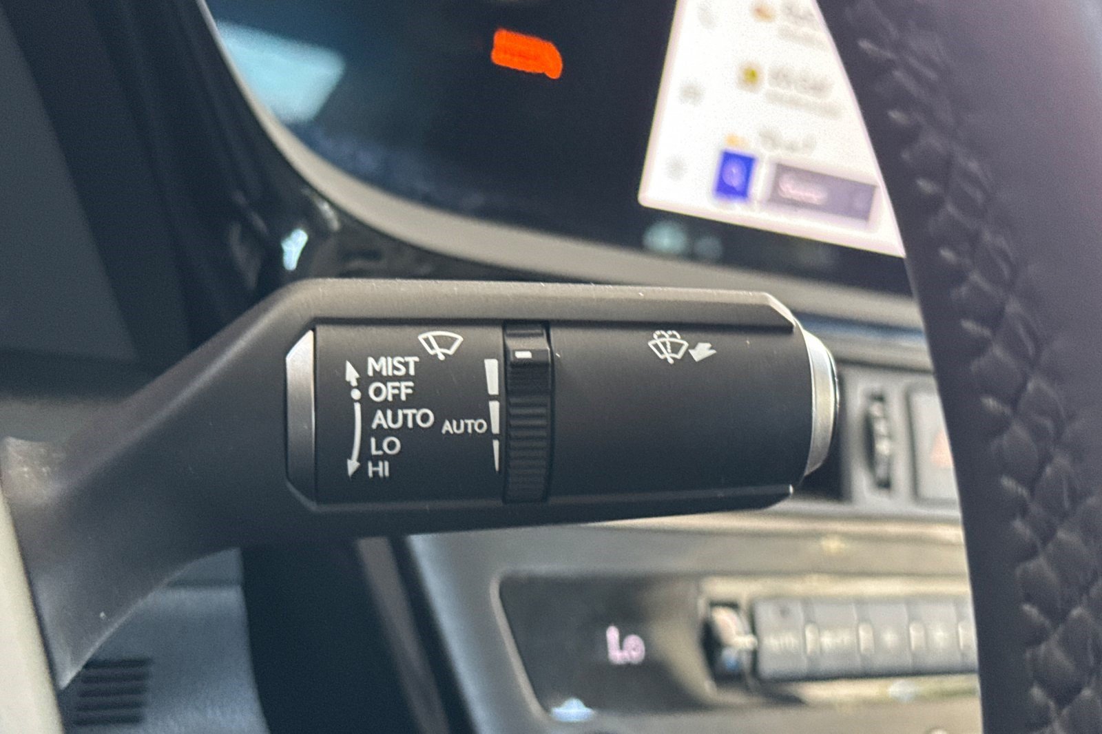Certified 2024 Lexus ES 300h w/ Premium Package FWD image 32
