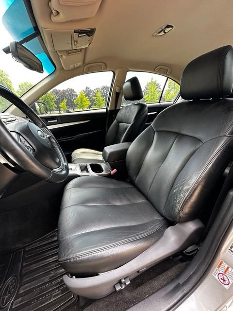 Used 2012 Subaru Legacy 2.5i Premium AWD/4WD image 12