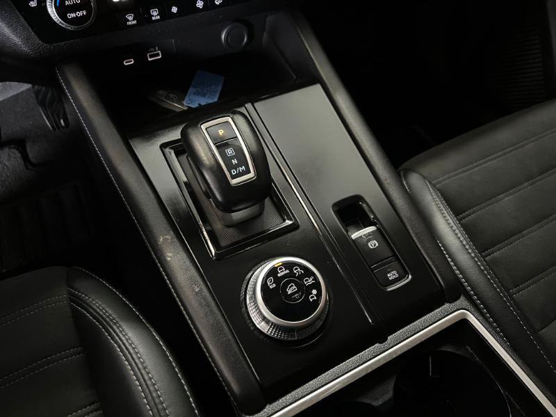 Used 2023 Mitsubishi Outlander SE FWD image 17