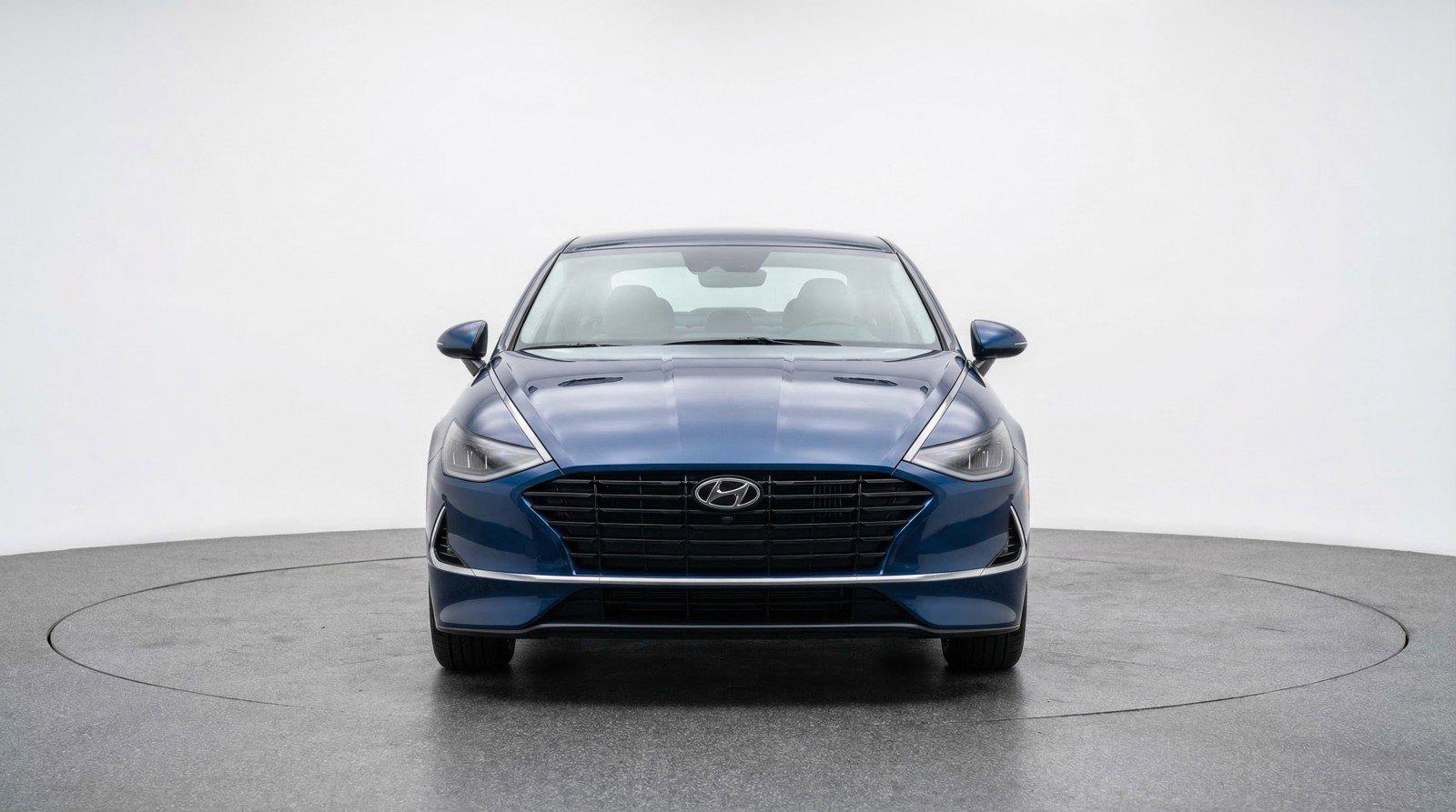 Used 2025 Hyundai Sonata SEL FWD image 2