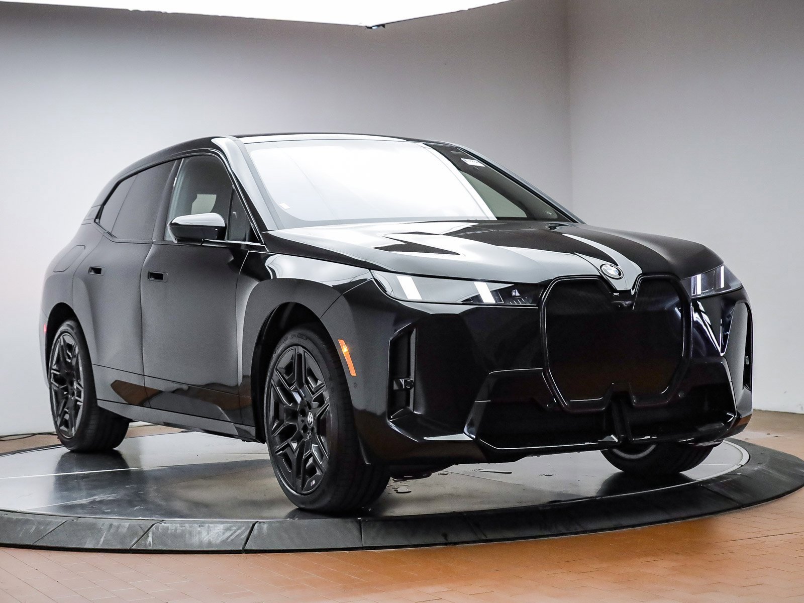 New 2026 BMW iX xDrive45 w/ M Sport Package image 3