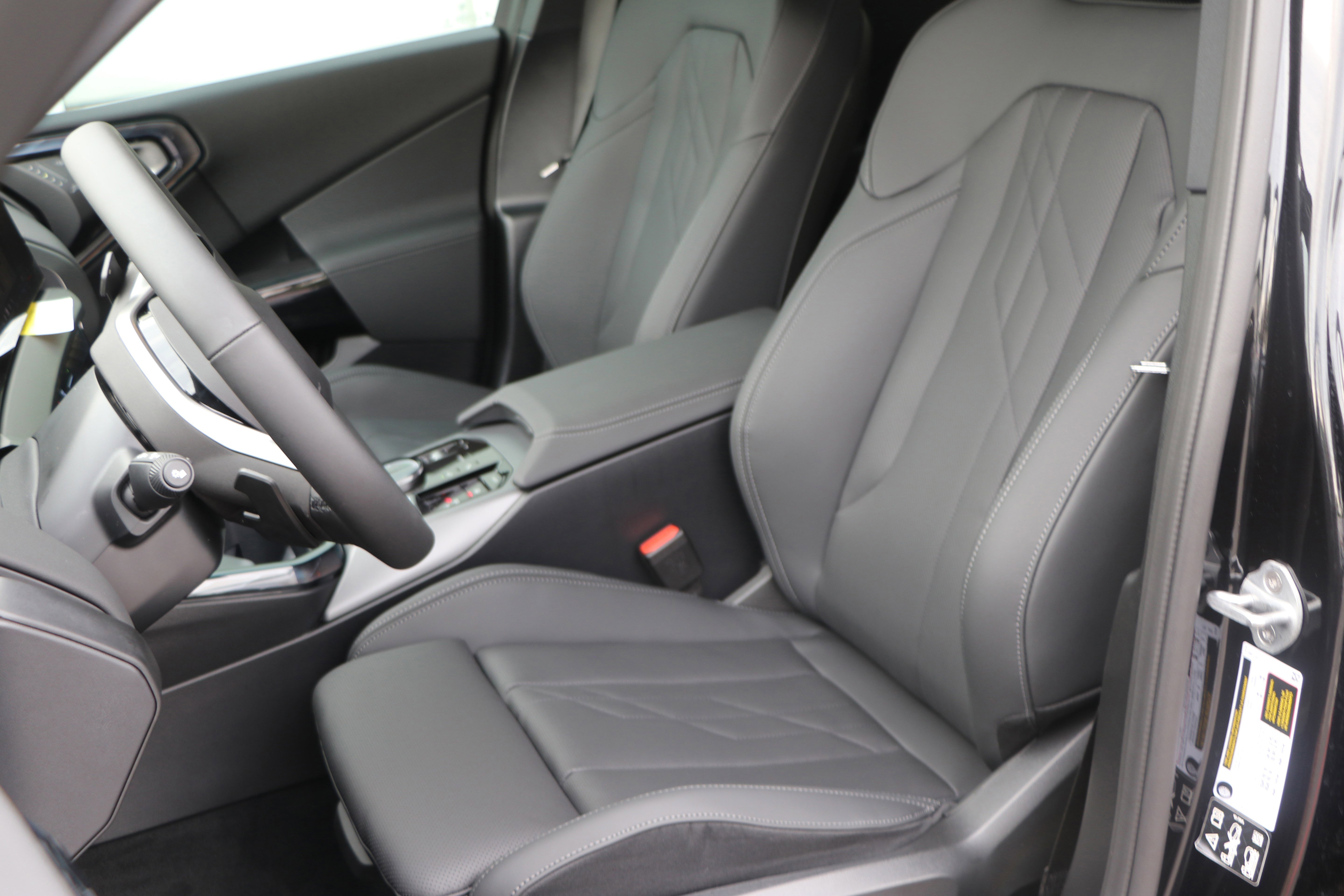 Used 2026 BMW X3 xDrive30 w/ Premium Package image 16