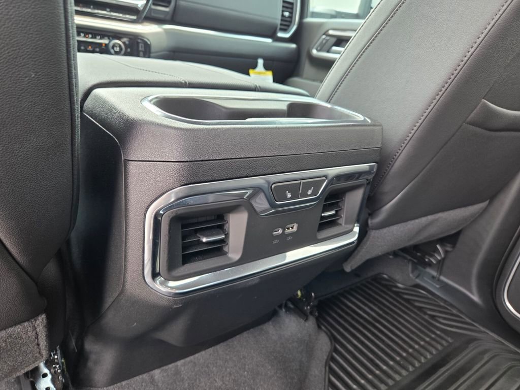 Certified 2025 Chevrolet Silverado 3500 LTZ w/ LTZ Convenience Package image 9