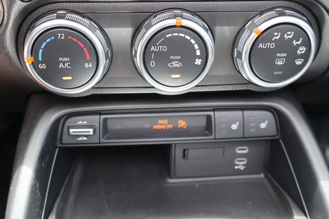 Used 2025 MAZDA MX-5 Miata RF Grand Touring RWD image 28