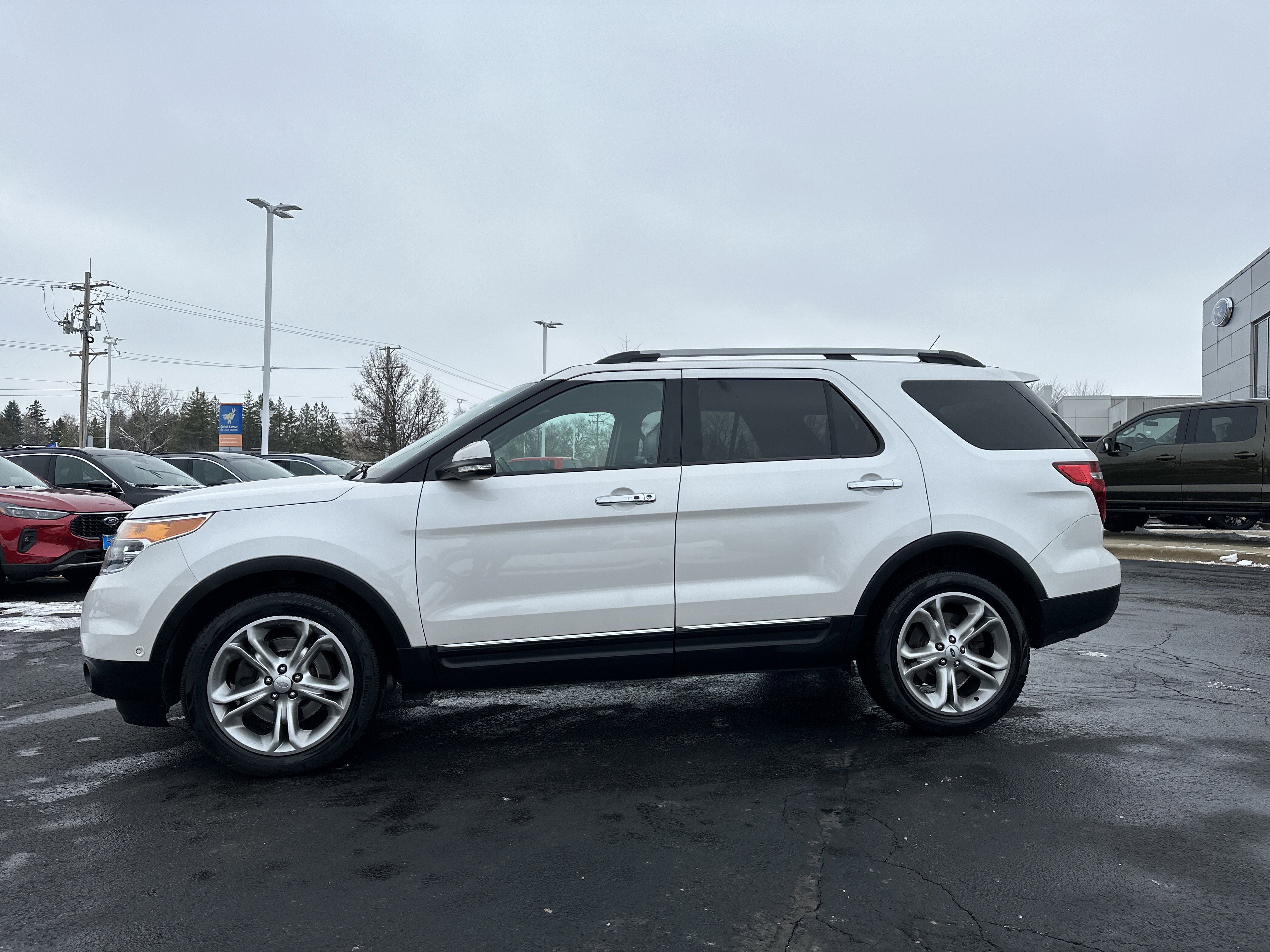 Used 2015 Ford Explorer Limited w/ Equipment Group 302A image 7