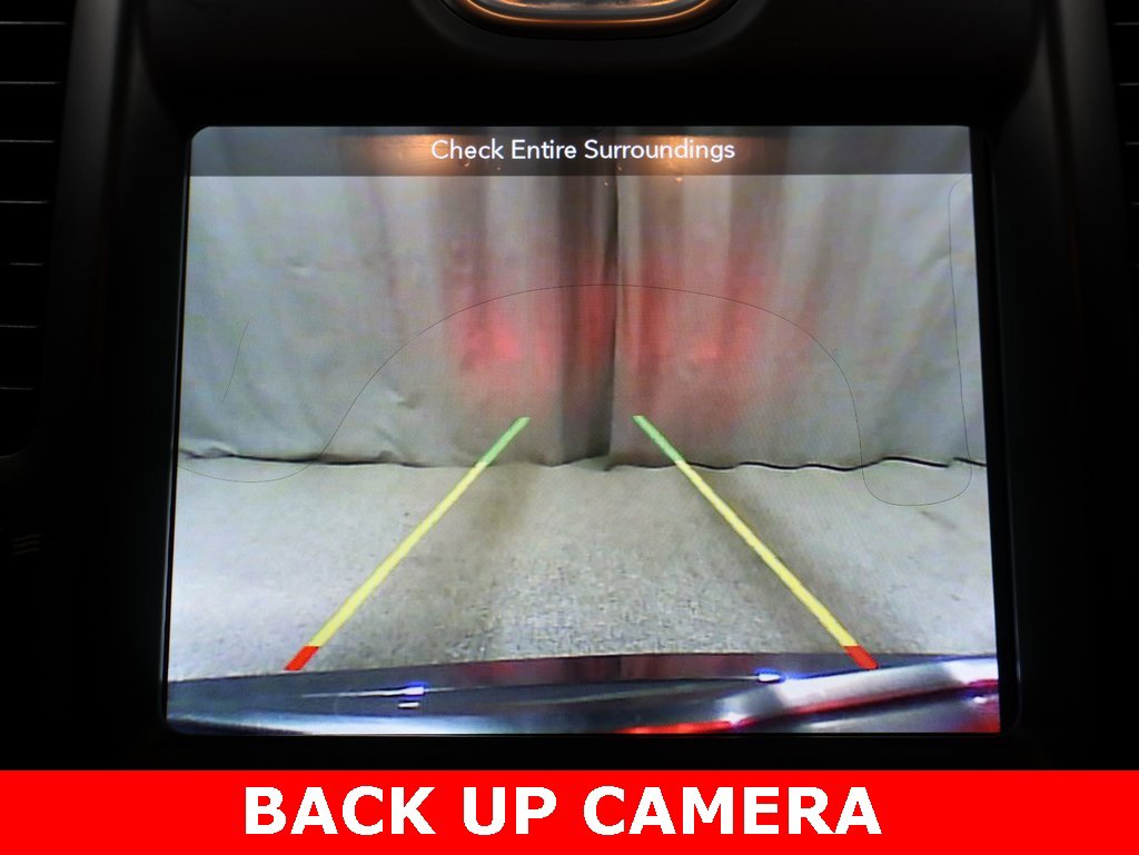 Used 2018 Chrysler 300 Limited image 25