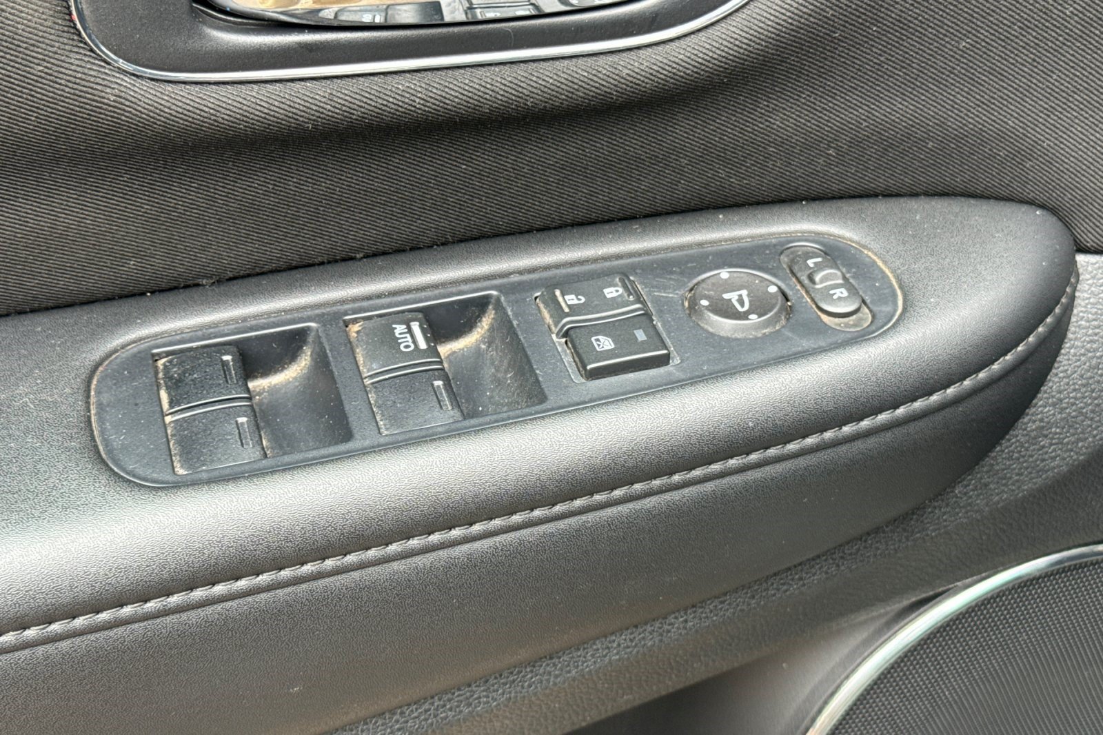 Used 2016 Honda HR-V EX image 14