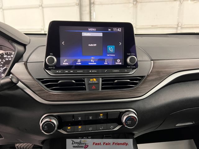 Used 2025 Nissan Altima 2.5 SV FWD image 43