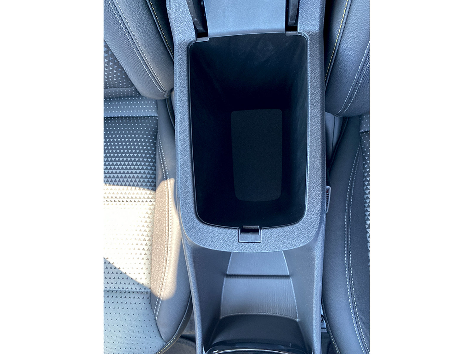 New 2026 Chevrolet Trax LT w/ Sunroof Package FWD image 33