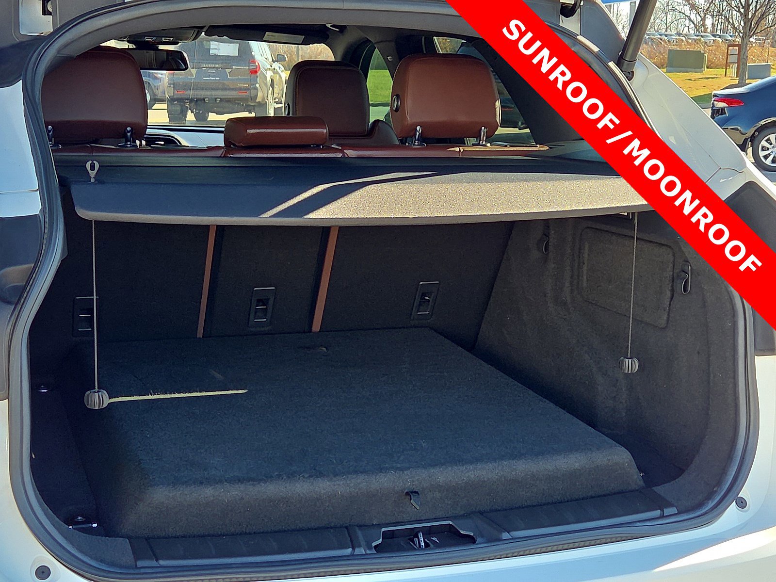 Used 2017 Jaguar F-PACE S image 9