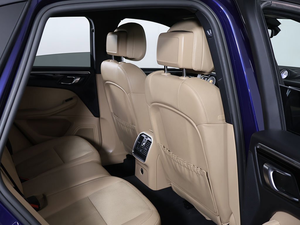 Used 2022 Porsche Macan image 28