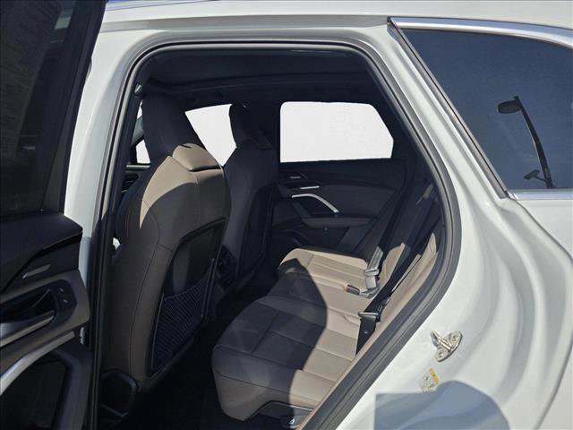 New 2025 Audi Q5 Premium Plus w/ Premium Plus image 18
