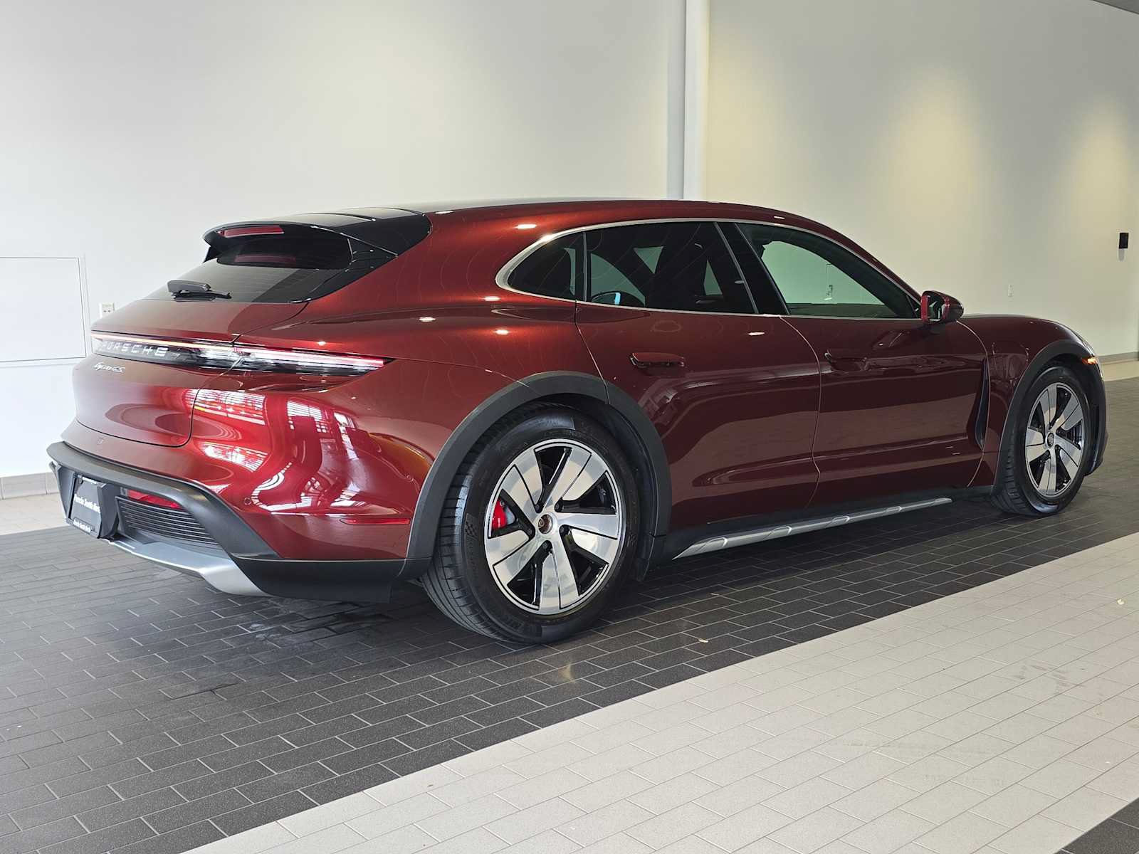 Used 2023 Porsche Taycan 4S w/ Technology Package AWD/4WD image 7