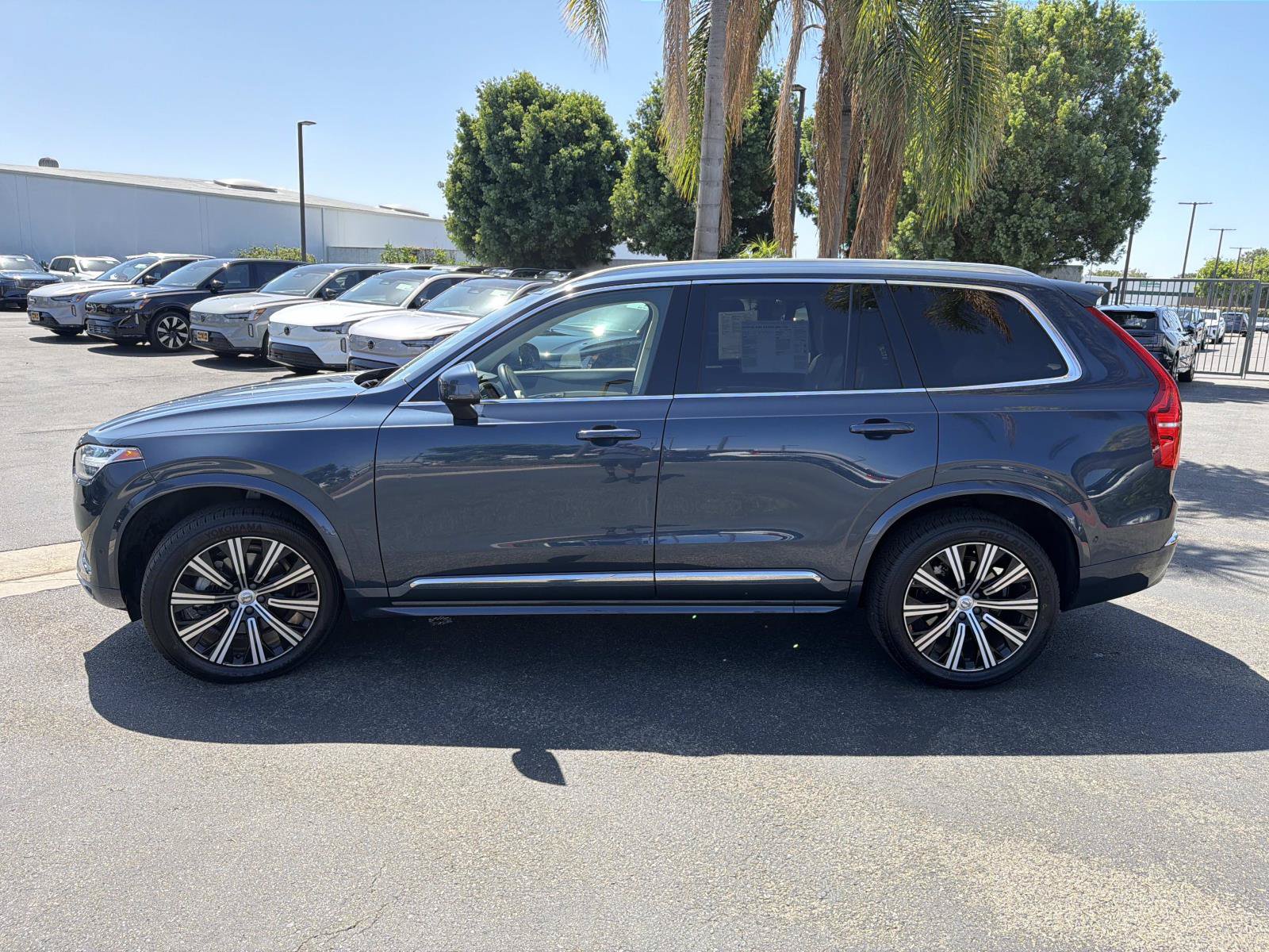 Certified 2023 Volvo XC90 B6 Plus AWD/4WD image 8