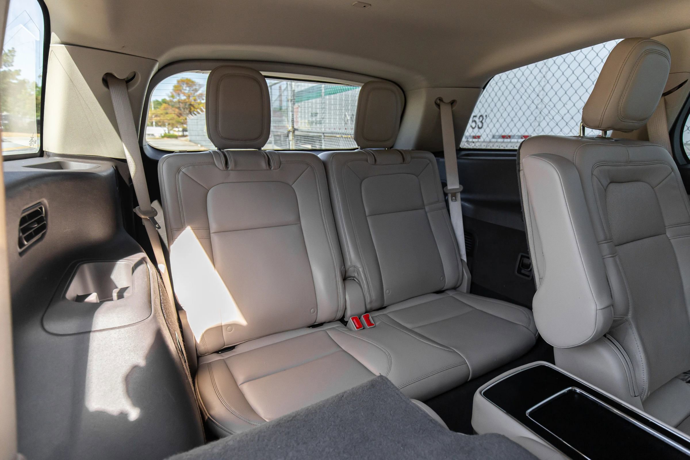 Used 2020 Lincoln Aviator Reserve w/ Equipment Group 201A image 31