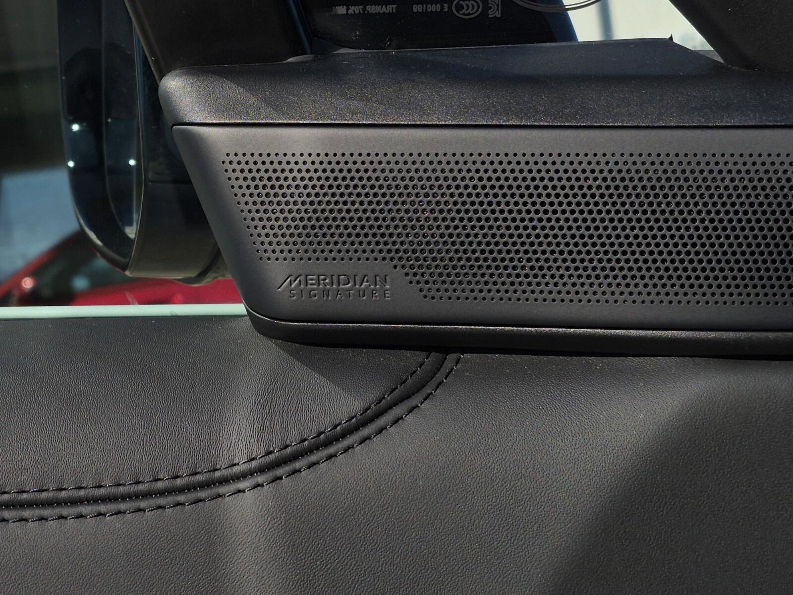 Used 2023 Land Rover Range Rover SV image 23