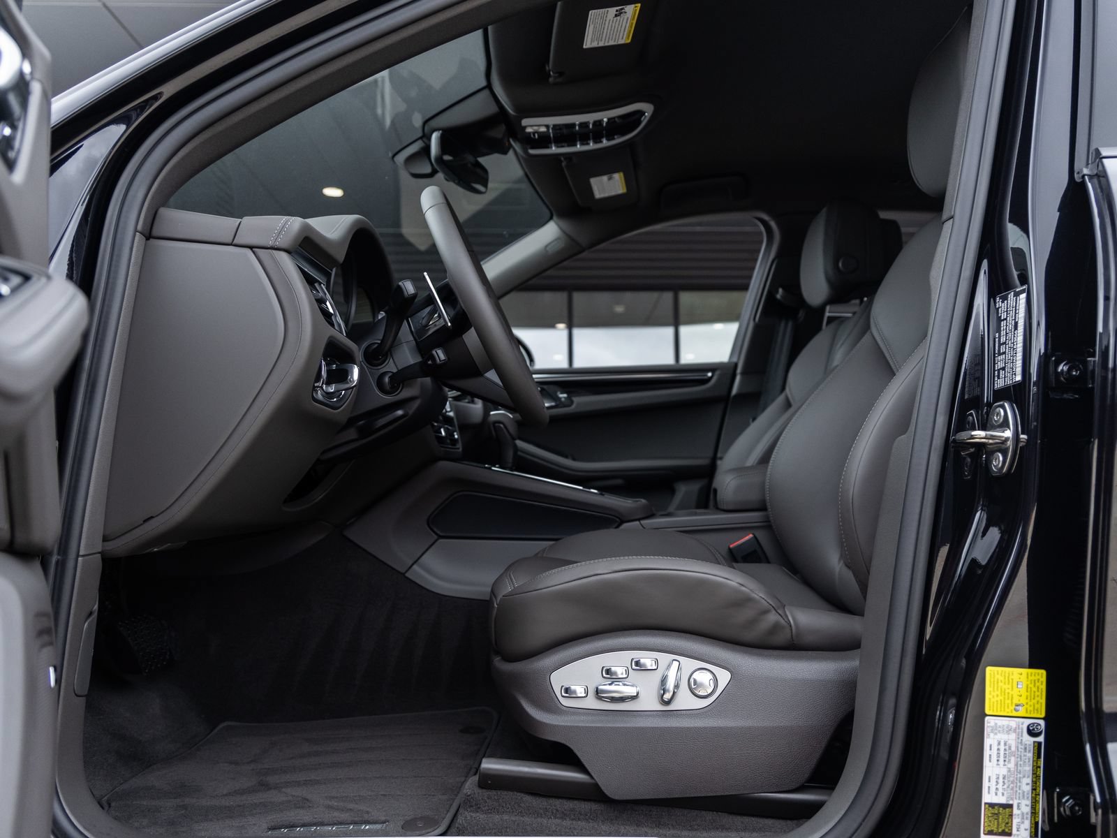 New 2026 Porsche Macan S AWD/4WD image 24