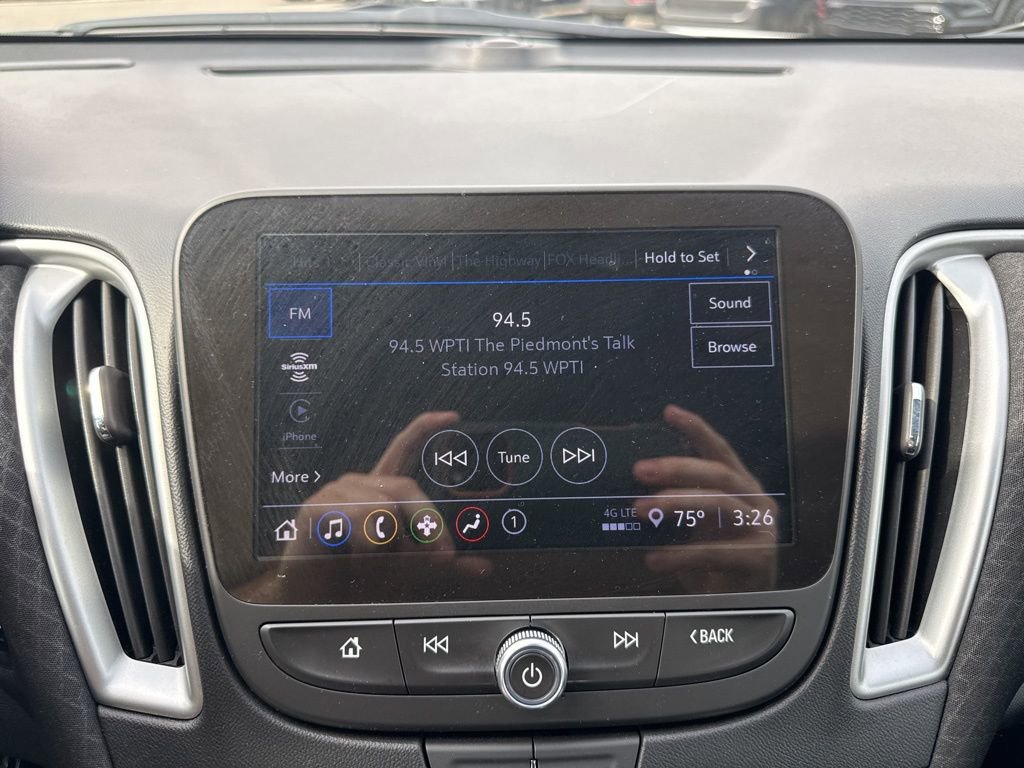 Used 2024 Chevrolet Malibu LT w/ Sport Edition image 18