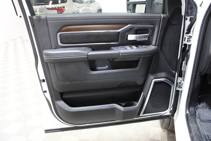 Used 2024 RAM 2500 Laramie image 13