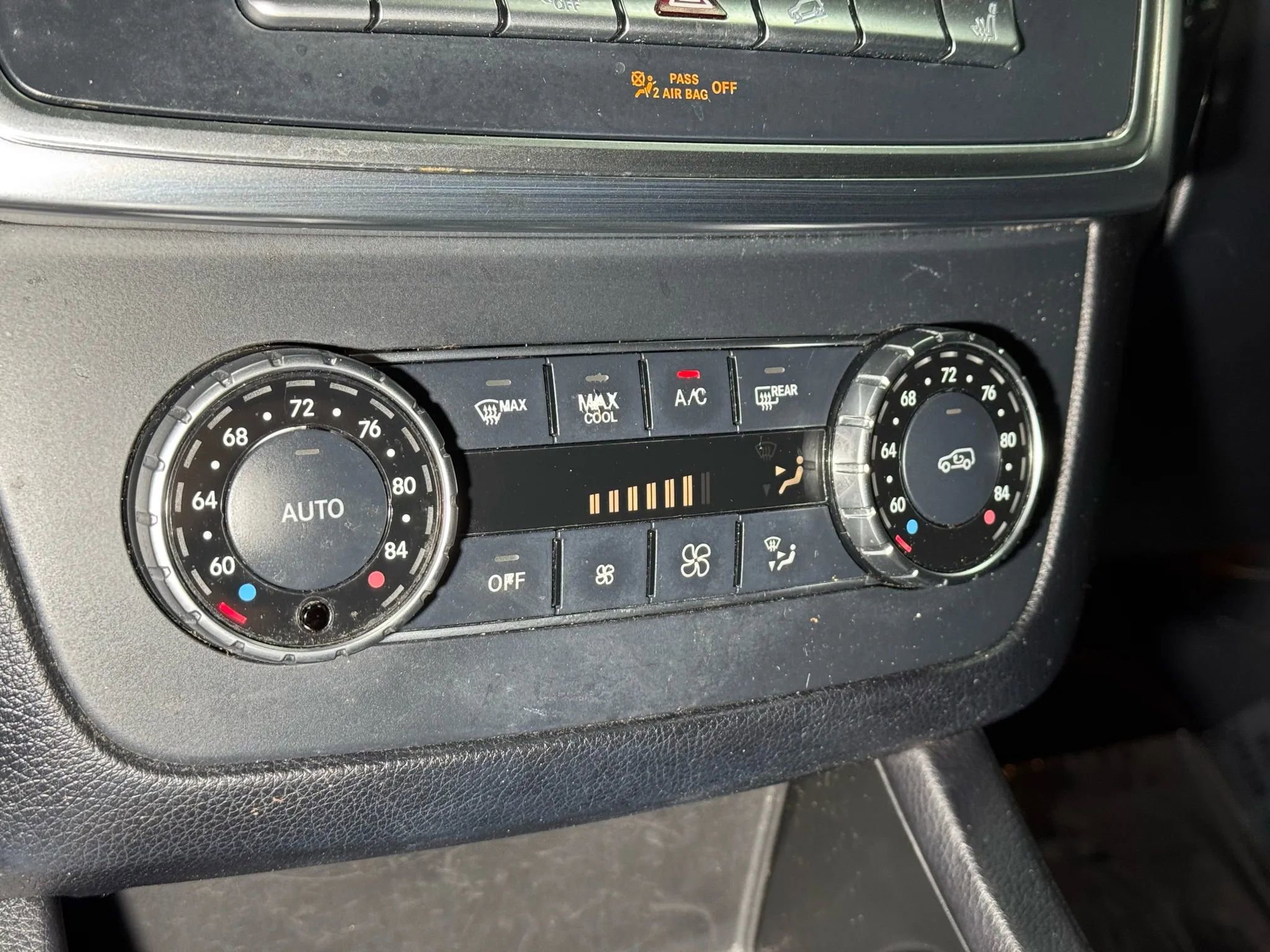 Used 2015 Mercedes-Benz ML 350 4MATIC w/ Premium 1 Package image 49