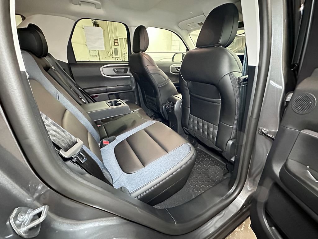 New 2025 Ford Bronco Sport Outer Banks w/ Outer Banks Tech Package+ AWD/4WD image 4