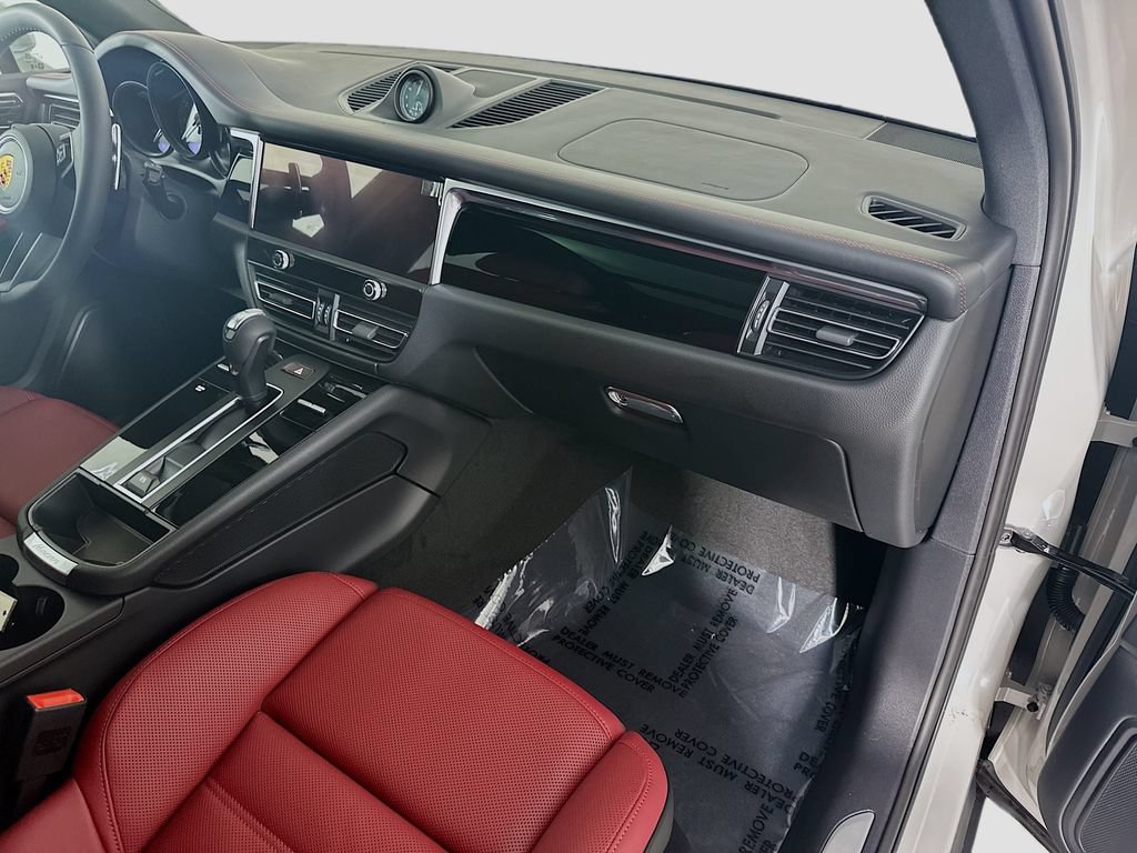 New 2026 Porsche Macan S AWD/4WD image 30