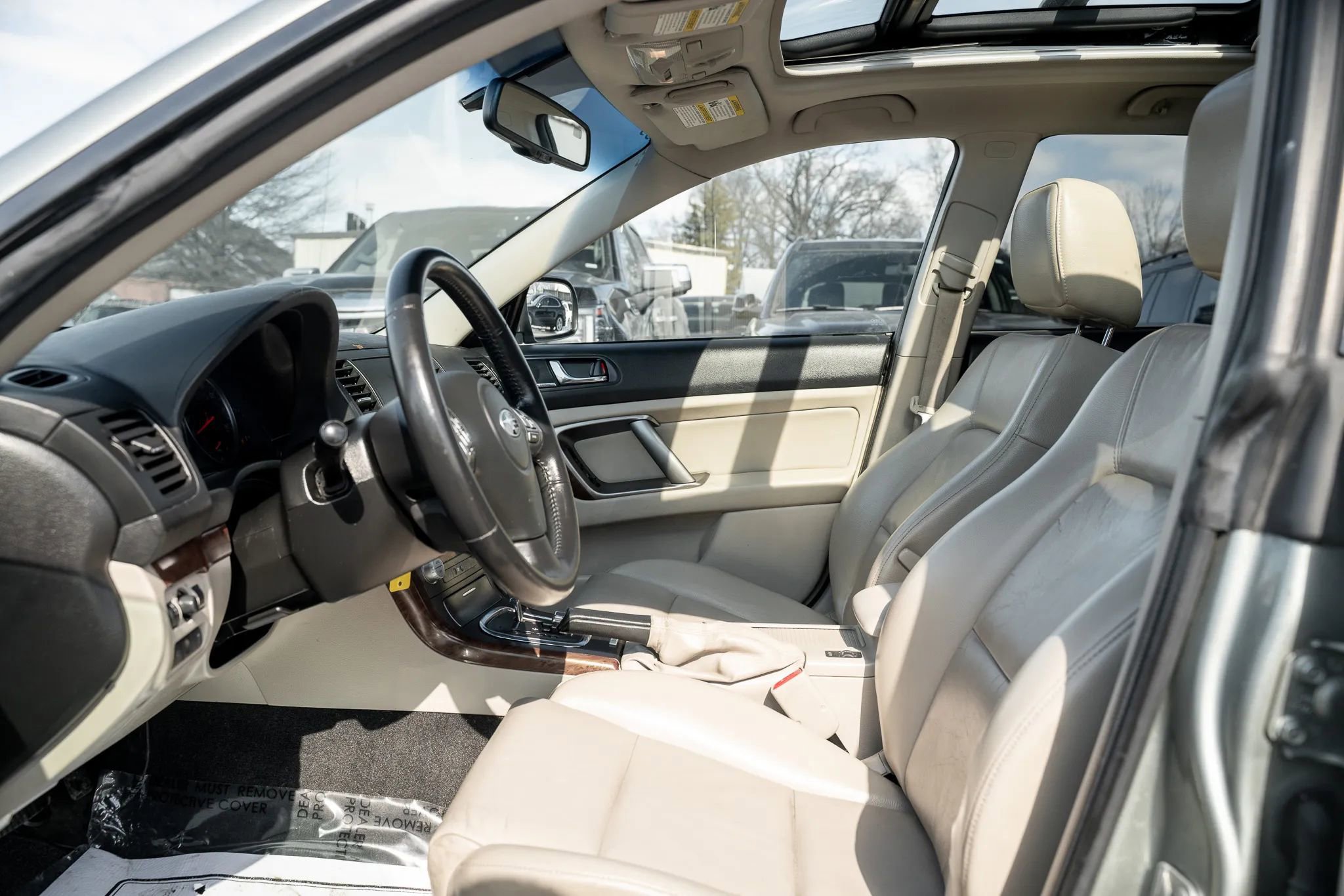 Used 2009 Subaru Outback 3.0R Limited image 7