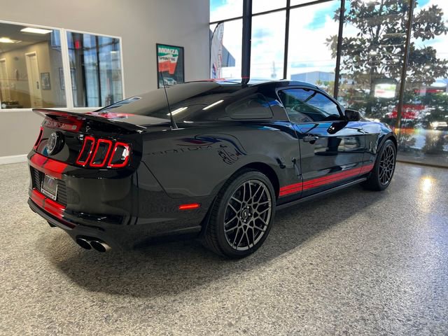 Used 2013 Ford Mustang Shelby GT500 RWD image 9