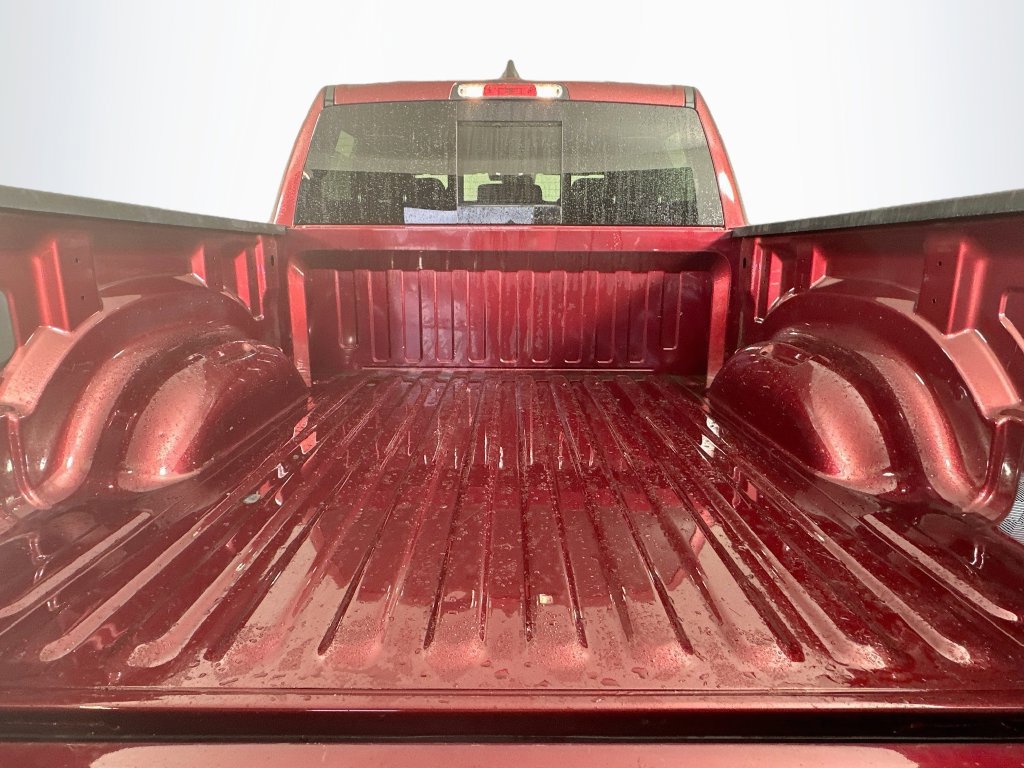 Used 2025 RAM 1500 Laramie w/ Sport Appearance Package AWD/4WD image 34