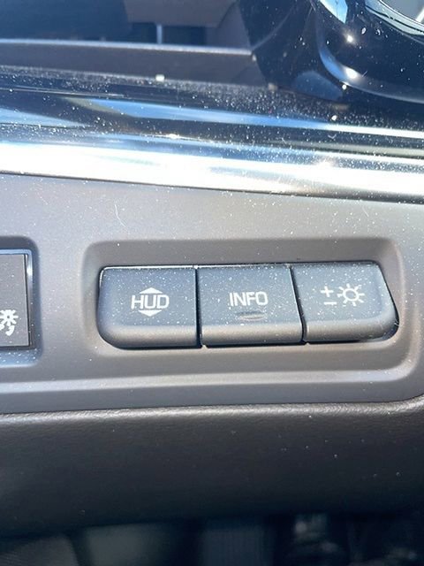 Used 2025 Cadillac XT6 Sport w/ Technology Package image 6