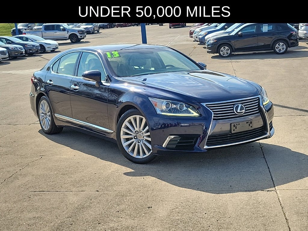 Used 2013 Lexus LS 460 AWD w/ Comfort Pkg image 32