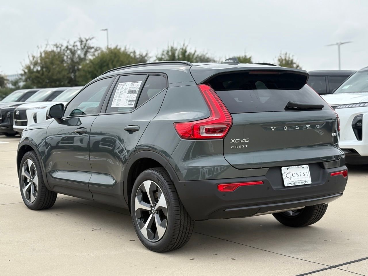 New 2026 Volvo XC40 B5 Plus w/ Protection Package Premier image 6