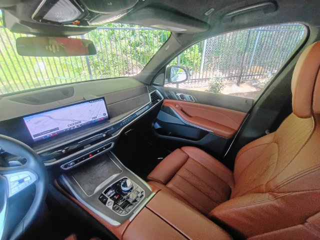 Used 2024 BMW X7 xDrive40i w/ Executive Package AWD/4WD image 47